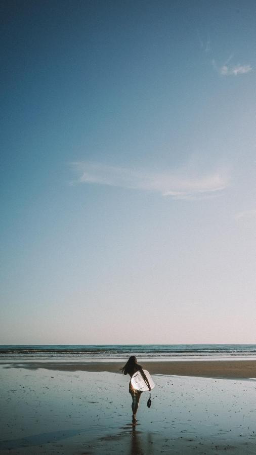 Mahara Caparica Surf Camp Капарика Екстериор снимка